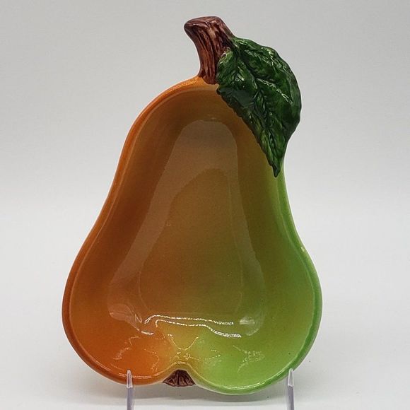 Portuguese Vintage Majolica Ceramic Green to Red Pear Shaped Bowl or Dish - Picture 13 of 13